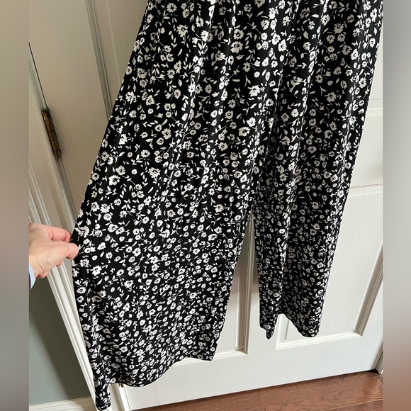 Banana Republic Like New Jumpsuit XS - Picture 3 of 4